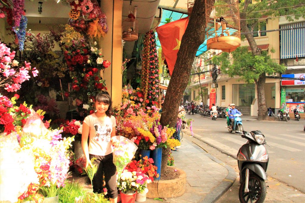 ベトナム　ハノイ　観光　女子　旅行