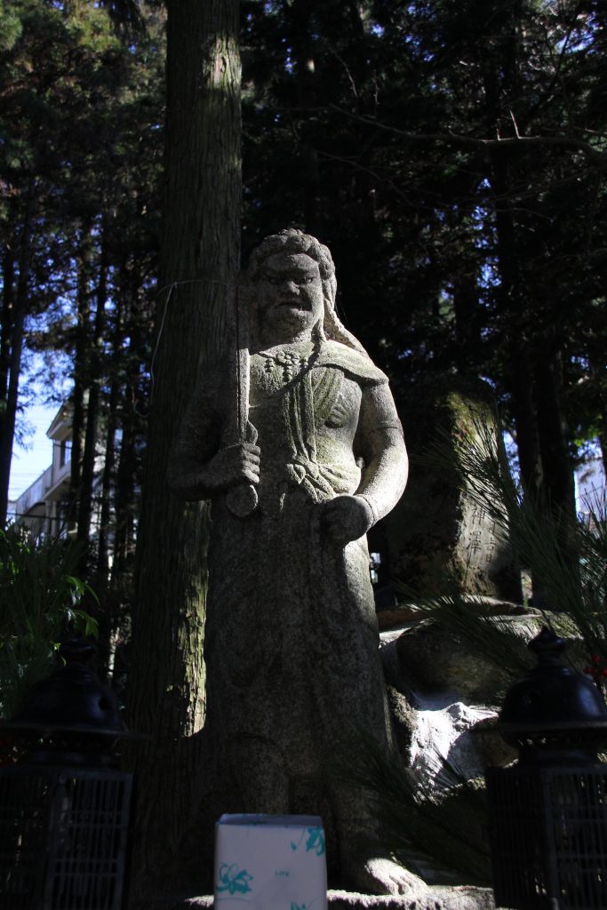 奈良　観光　おすすめ　心霊　ミステリースポット　モデルコース　パワースポット 東大寺　二月堂　天河神社　天川村　生駒　宝山寺　法隆寺　大神神社　飛鳥　飛鳥大仏　鹿　伊勢神社　熊野本宮　大社　五芒星　レイライン　旅行　日本　最古　平城京　平安京　出雲大社　富士山　　二上山　どんづるぼう　トンネル　高取城　五百羅漢　弥山　弥山神社　UFO