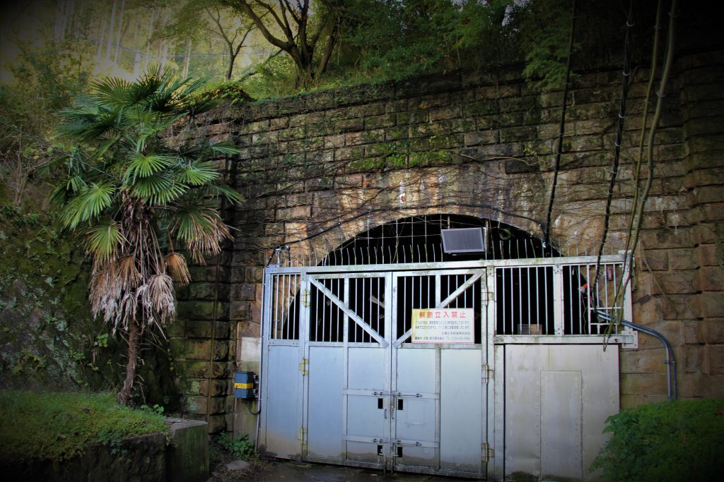 奈良　観光　おすすめ　心霊　ミステリースポット　モデルコース　パワースポット 東大寺　二月堂　天河神社　天川村　生駒　宝山寺　法隆寺　大神神社　飛鳥　飛鳥大仏　鹿　伊勢神社　熊野本宮　大社　五芒星　レイライン　旅行　日本　最古　平城京　平安京　出雲大社　富士山　　二上山　どんづるぼう　トンネル　高取城　五百羅漢　弥山　弥山神社　UFO