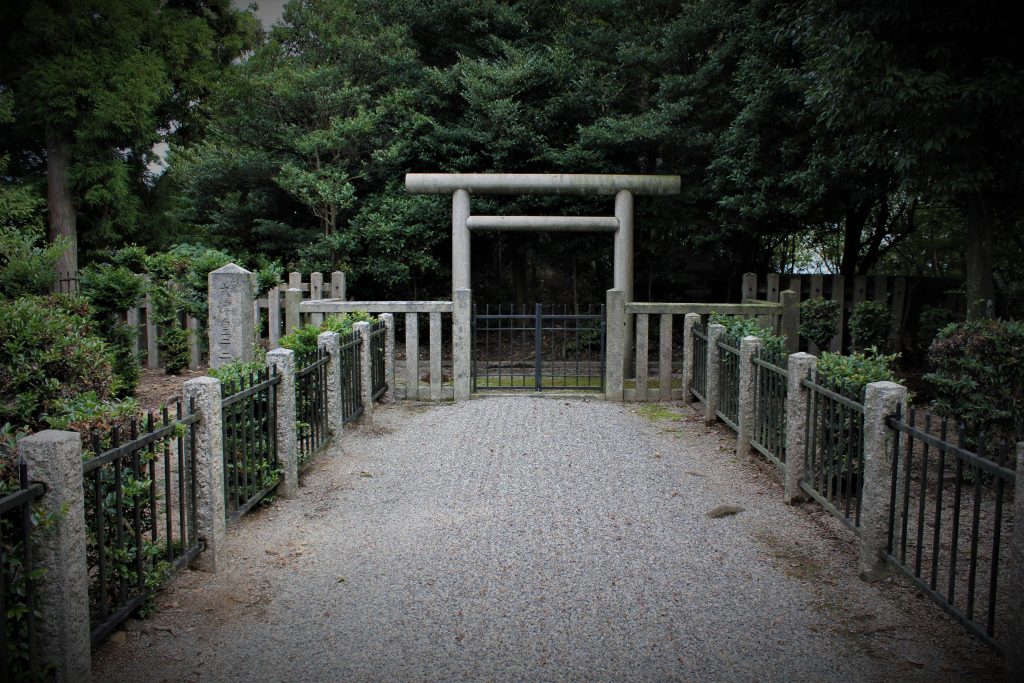 奈良　観光　おすすめ　心霊　ミステリースポット　モデルコース　パワースポット 東大寺　二月堂　天河神社　天川村　生駒　宝山寺　法隆寺　大神神社　飛鳥　飛鳥大仏　鹿　伊勢神社　熊野本宮　大社　五芒星　レイライン　旅行　日本　最古　平城京　平安京　出雲大社　富士山　　二上山　どんづるぼう　トンネル　高取城　五百羅漢　弥山　弥山神社　UFO