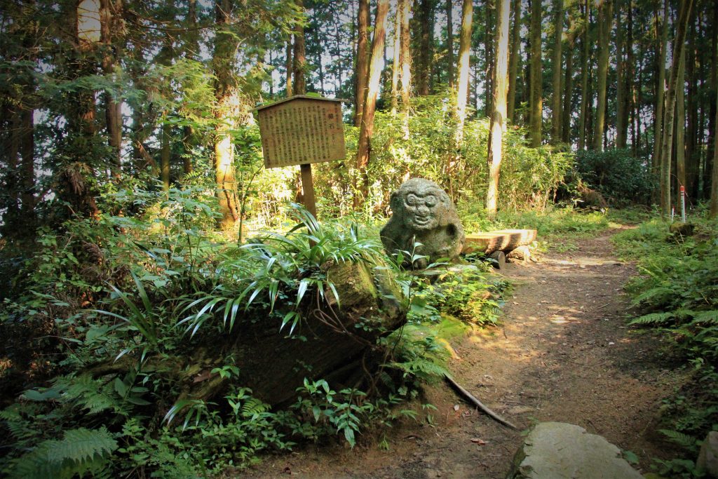 奈良　観光　おすすめ　心霊　ミステリースポット　モデルコース　パワースポット 東大寺　二月堂　天河神社　天川村　生駒　宝山寺　法隆寺　大神神社　飛鳥　飛鳥大仏　鹿　伊勢神社　熊野本宮　大社　五芒星　レイライン　旅行　日本　最古　平城京　平安京　出雲大社　富士山　　二上山　どんづるぼう　トンネル