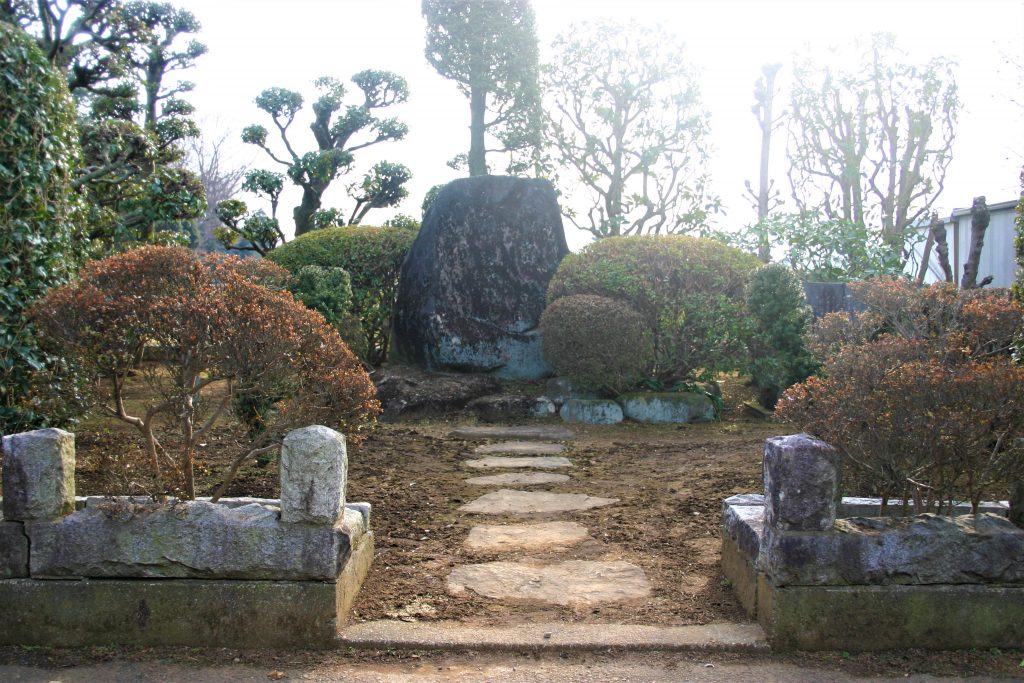 将門　首塚　平将門　心霊　パワー　旅　茨城県　坂東　東京　千代田区　大手町　 日本三大怨霊　怨霊　心霊　呪い　祟り　怖すぎる　ミステリースポット　心霊スポット 胴塚　生誕の地　戦死　終えんの地　築土神社　神田明神　