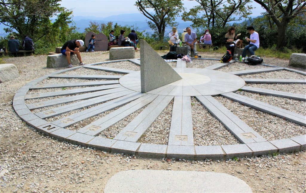 理想の上司　聖徳太子　ミカン狩り　古墳　観光　大阪　太子町　小野妹子　上の太子観光みかん園　二上山　竹内街道　推古天皇　孝徳天皇　近つ飛鳥博物館