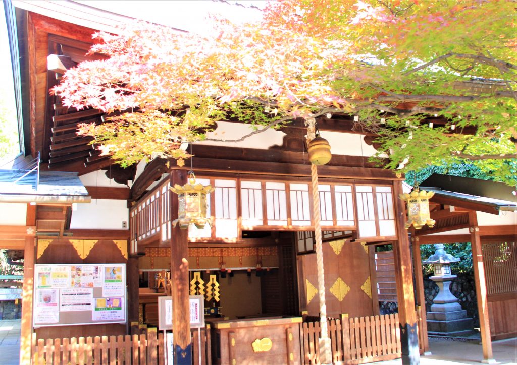 ジャニーズ　AKB48　京都　車折神社　芸能　最強　パワースポット　芸能神社　祈念神石　清めの社