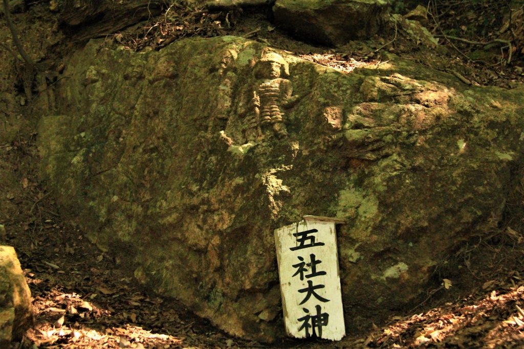 ラピュタ　神殿　奈良　奈良県　天空の城　高取城跡　高取城址　五百羅漢岩　ハイキング　ハイキングコース　壷阪寺　奈良県明日香村　日本三大山城　スタジオジブリ　人気アニメ